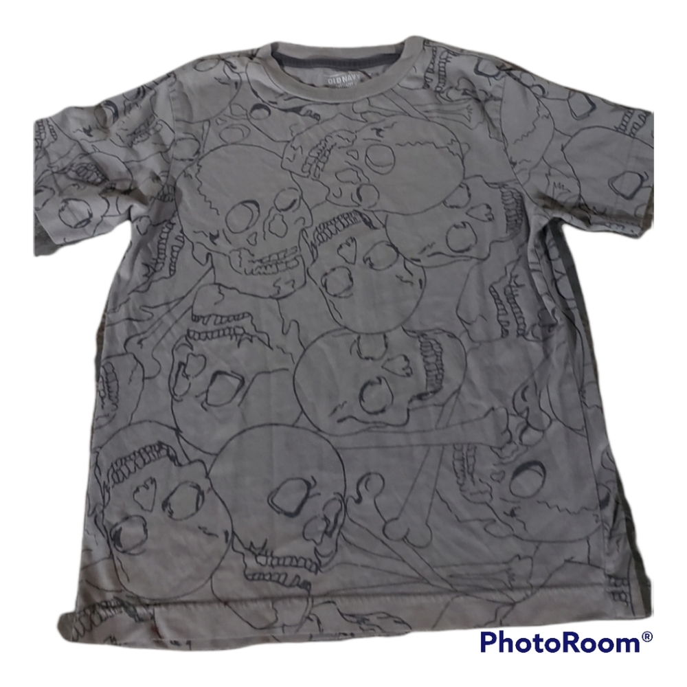 Old Navy Boys Gray Skull t-shirt sz Medium